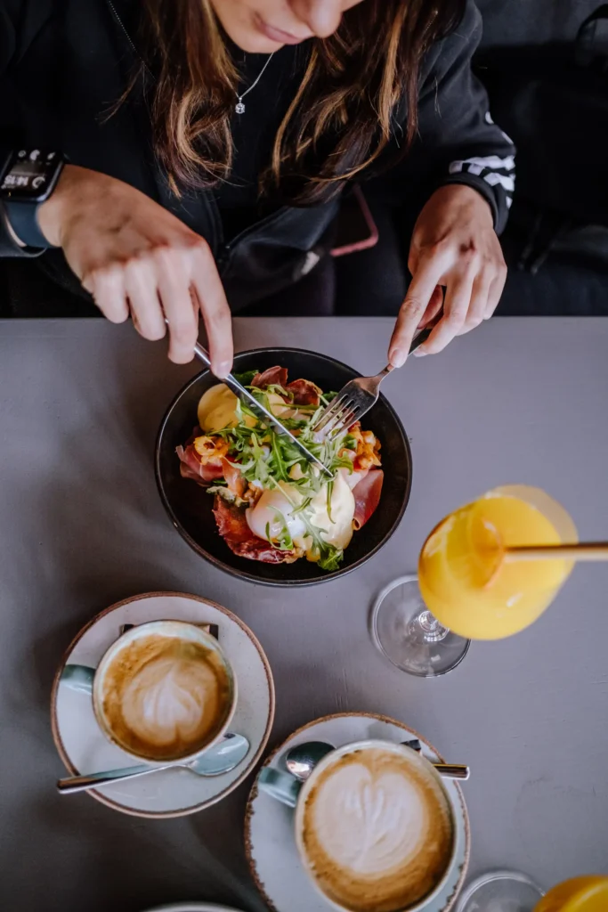 Naistepäeva Brunch Villa Wessetis – tähista päeva maitsete ja lilledega!